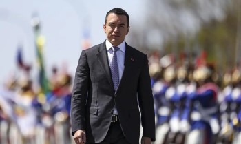 Presidente do Equador viaja para Washington após "não" a base militar