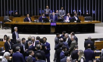 Câmara aprova texto-base do projeto de lei antifacção