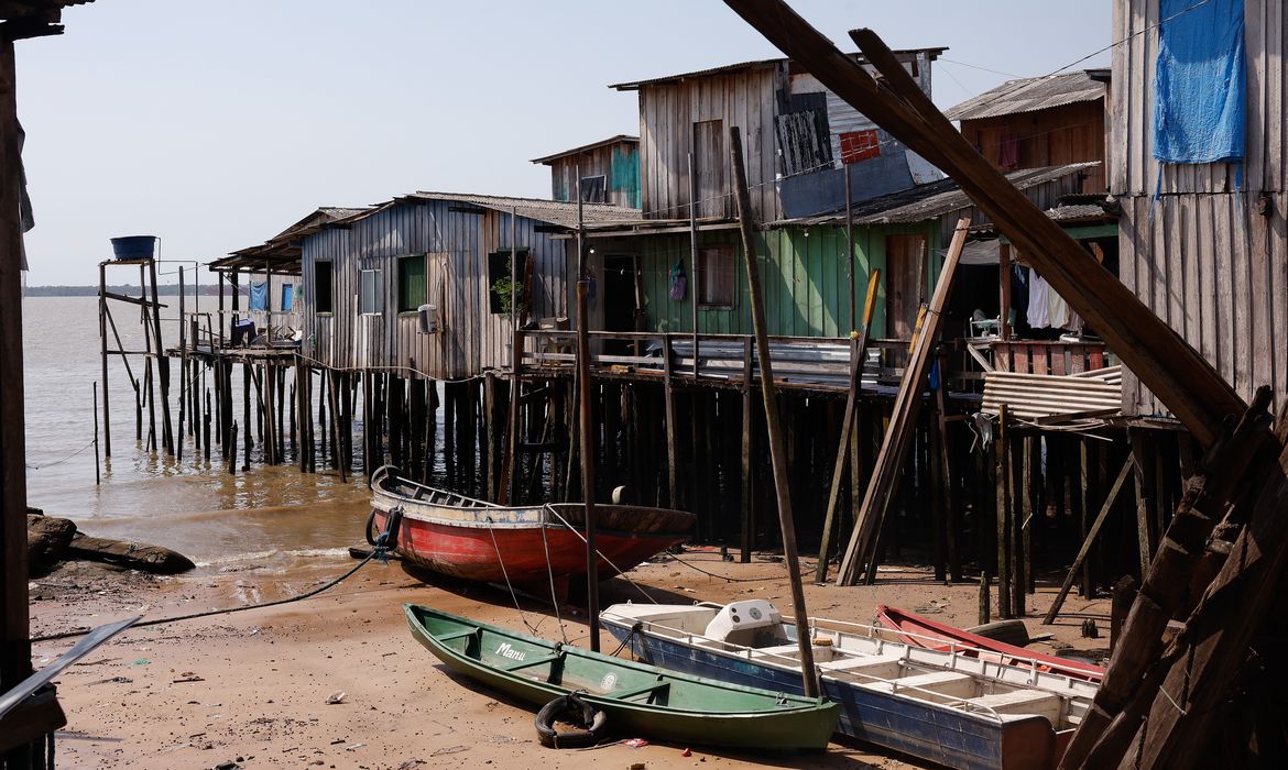 COP30: Vila da Barca, em Belém, expõe desafios da justiça climática