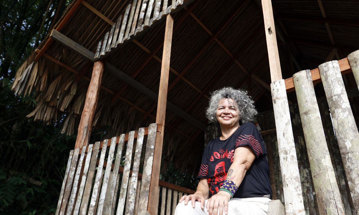 Filha de Chico Mendes defende protagonismo de povos da floresta na COP