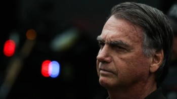 Bolsonaro é preso preventivamente em Brasília