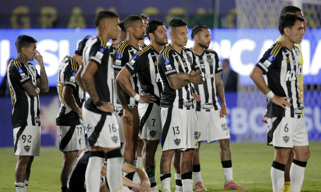 Lanús supera Atlético-MG nos pênaltis e é bicampeão da Sul-Americana