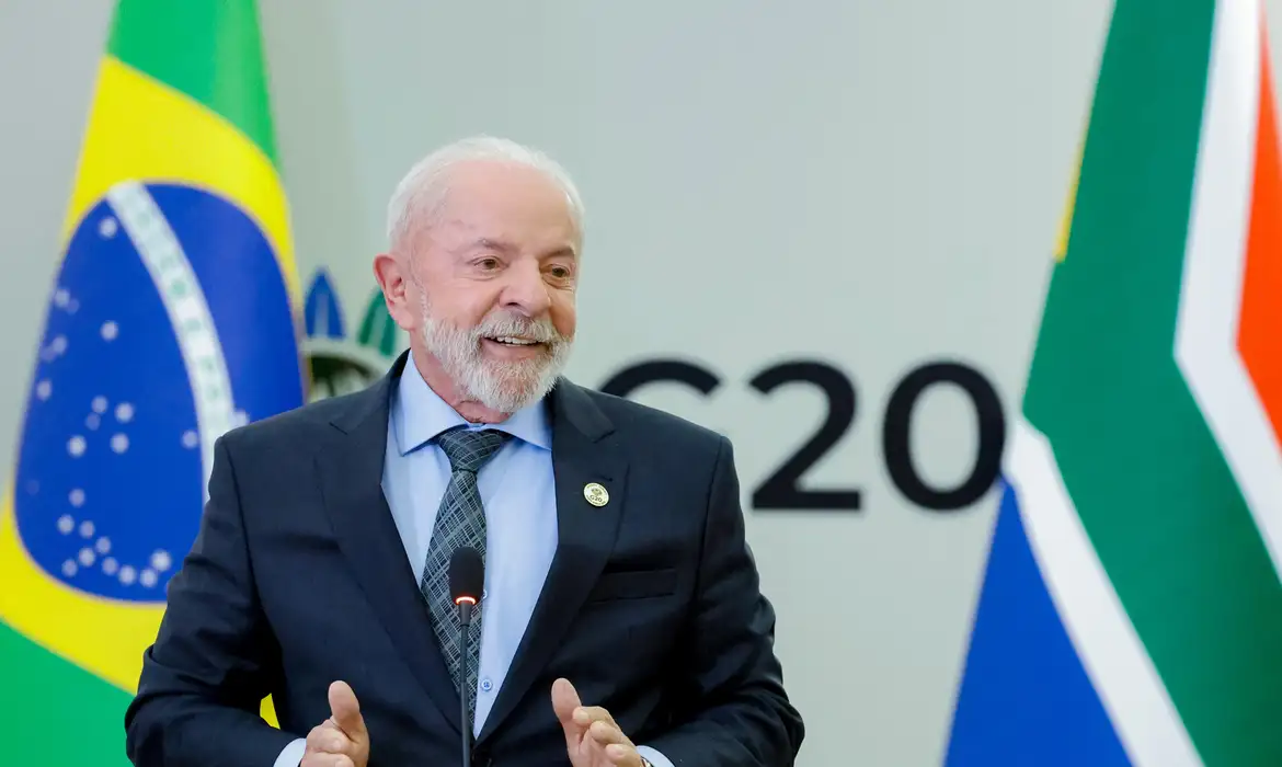 No G20, Lula defende discussão abrangente sobre combustíveis fósseis
