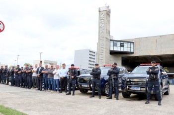 Prefeito acompanha apresentação de 12 novas viaturas para reforçar a GCM de Suzano