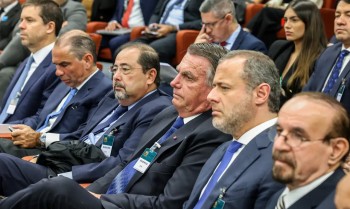 Defesas de Bolsonaro e de outros réus contestam execução das penas 