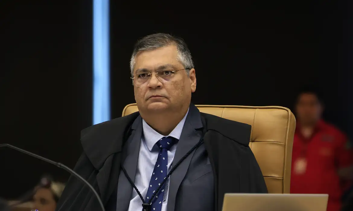 STF tem dois votos para manter execução de penas da trama golpista