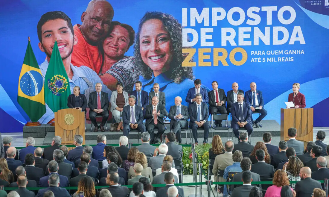 Lula sanciona isenção do IR para quem ganha até cinco salários mínimos