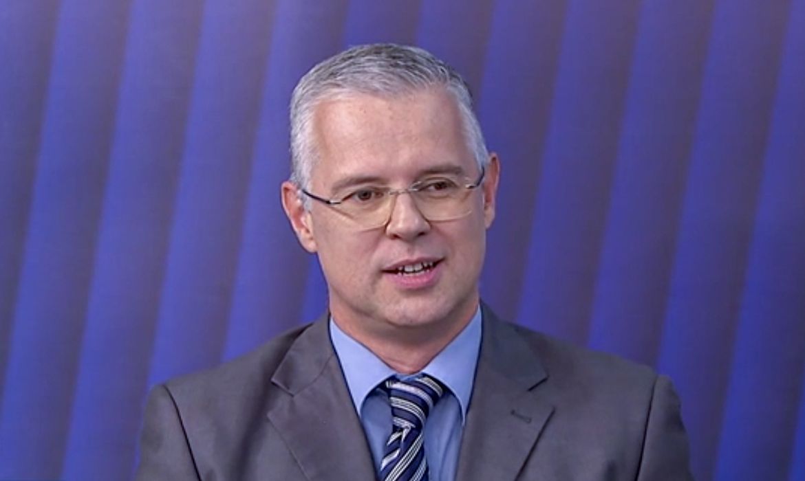 Prisão de militares revela amadurecimento democrático, diz historiador