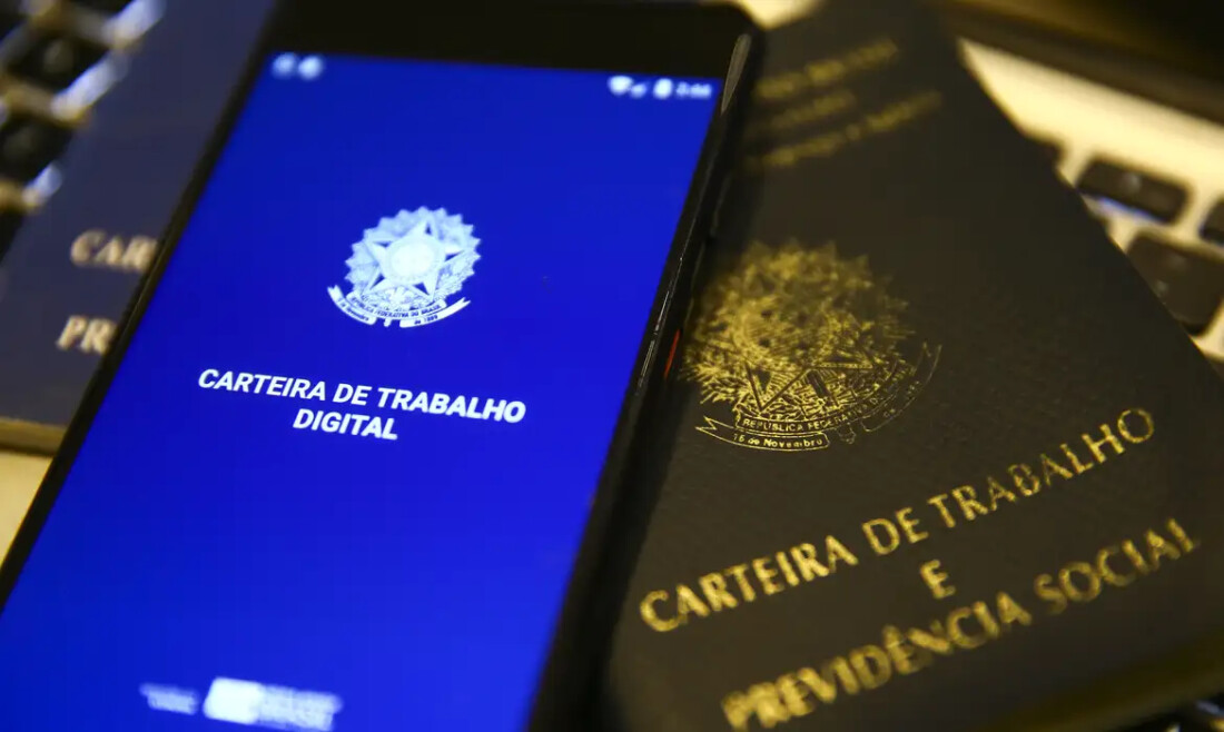 Brasil cria 85 mil empregos com carteira assinada em outubro