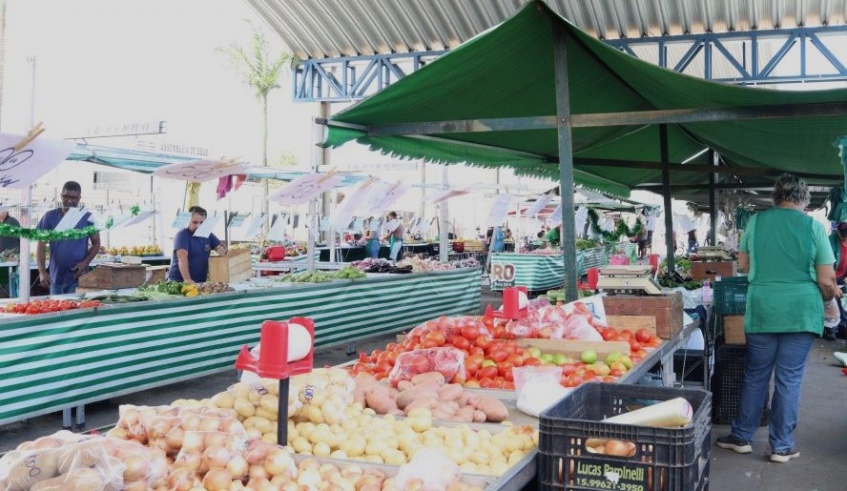 Largo da Feira de Jundiapeba recebe mais de 100 feiras por ano