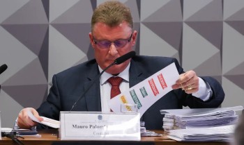 Contador de empresas beneficiadas por esquema do INSS depõe na CPMI