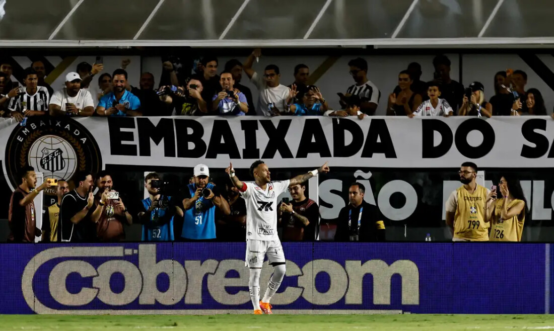 Brasileirão: Neymar marca, Santos vence e deixa zona de rebaixamento