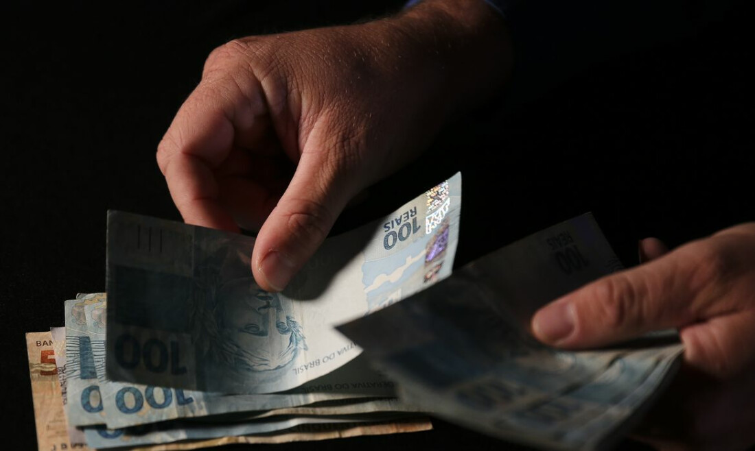 Mercado reduz previsão da inflação para 4,43% este ano