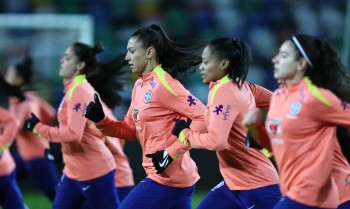 Seleção feminina encerra 2025 com amistoso contra Portugal