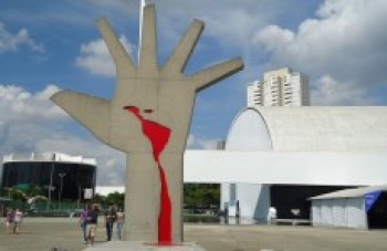 Bomba de Hiroshima é tema de mostra