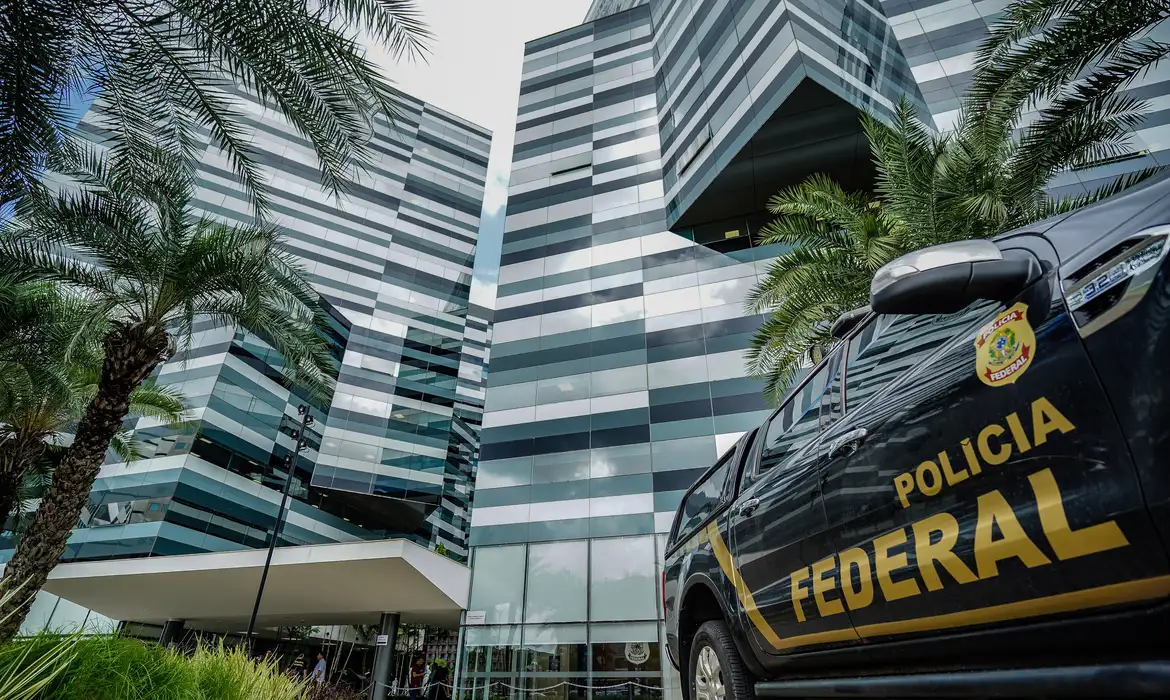 Anderson Torres e Ramagem são demitidos da PF após condenação