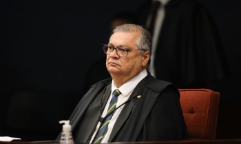 Dino vota pela condenação de cinco PMs do DF a 16 anos pelo 8/1