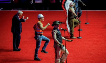 Fifa escolhe Village People para sorteio da Copa do Mundo