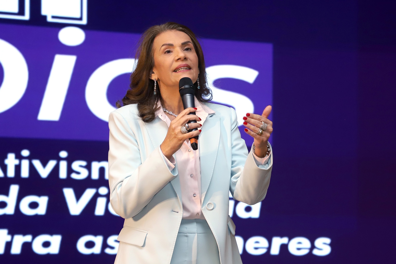 Governo de SP realiza campanha e fortalece ações para proteção a mulheres