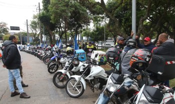 Governo cria grupo para debate direitos de entregadores por aplicativo