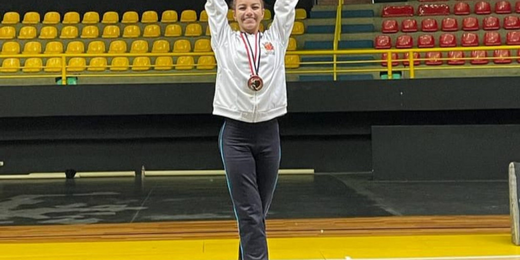 Ginasta conta com apoio para competir em torneio internacional