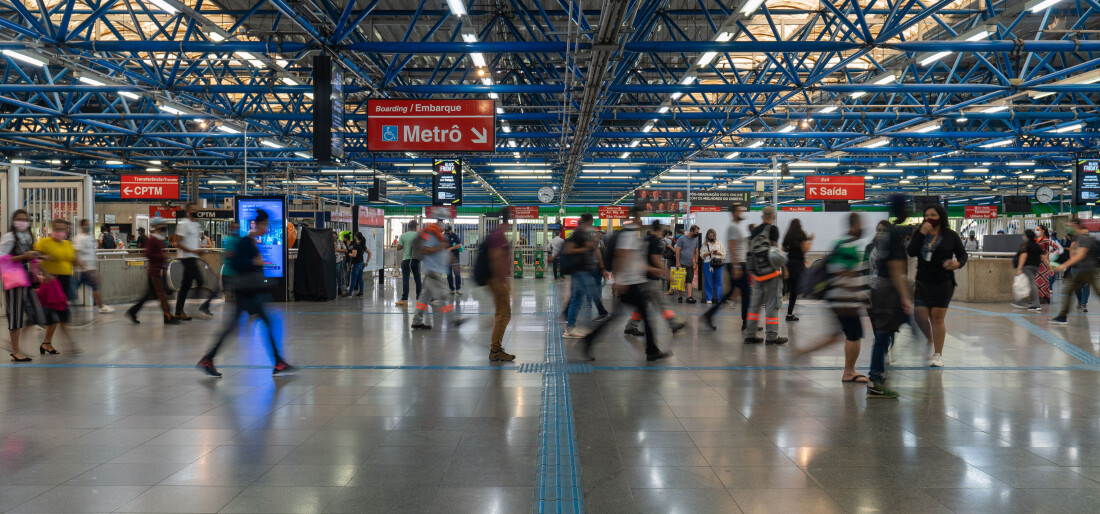 Linhas operadas pelo Metrô começam a funcionar 24 horas aos sábados