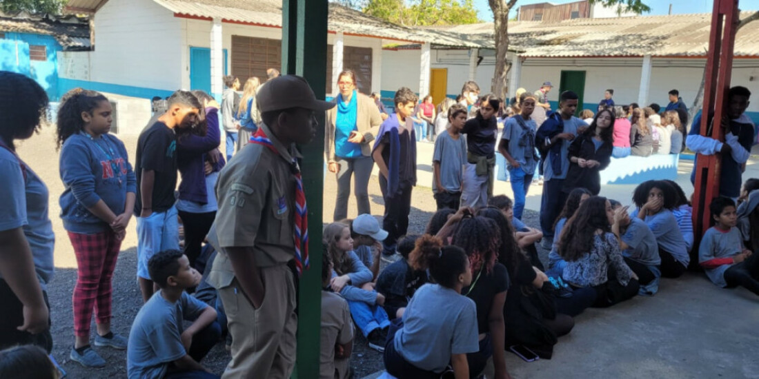 Grupo Escoteiro Suzano promove ação em escola