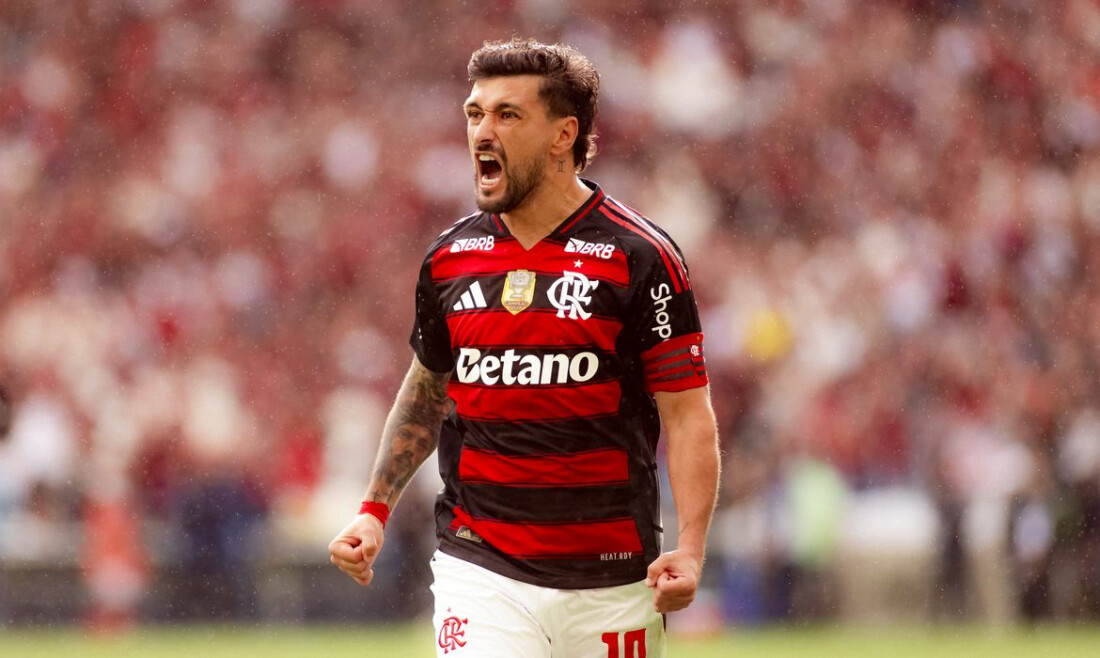 Arrascaeta é escolhido como craque do Prêmio Brasileirão 2025