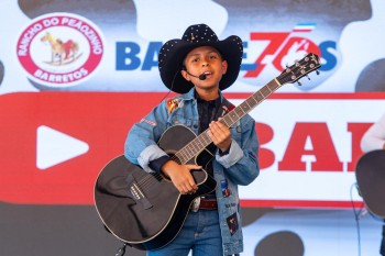 Leozinho se apresenta no Festival Sertanejo Kids em São Paulo