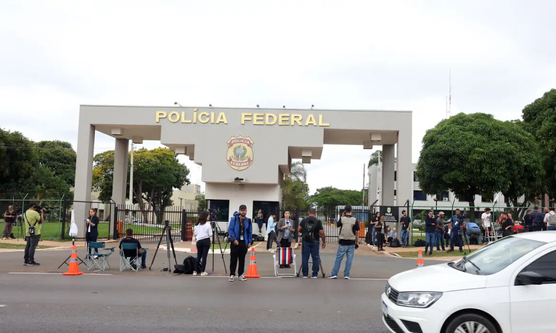 Defesa de Bolsonaro pede autorização para realizar exame na prisão