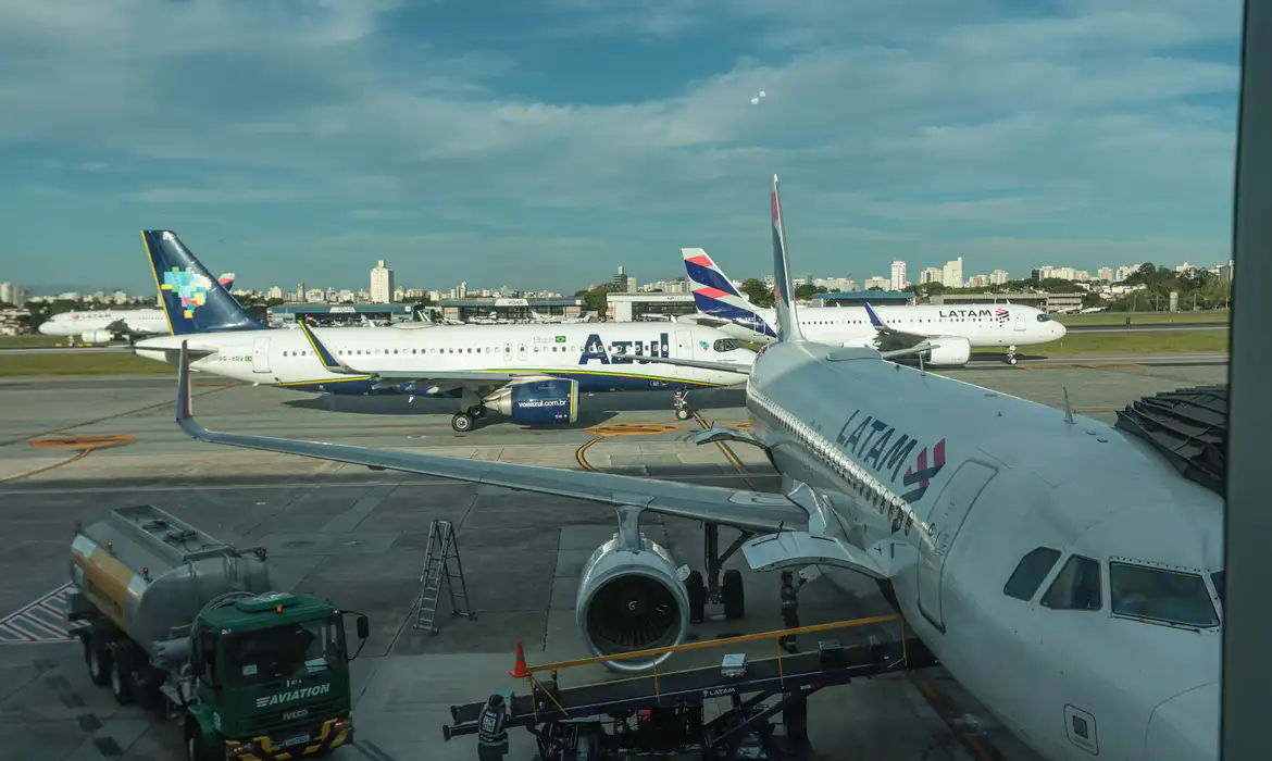 São Paulo tem mais de 200 voos afetados por ventos