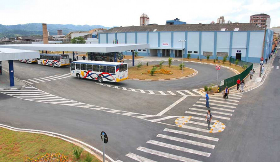 Prefeitura notifica CNL por impedimento de retorno de ônibus no bairro Manoel Ferreira 
