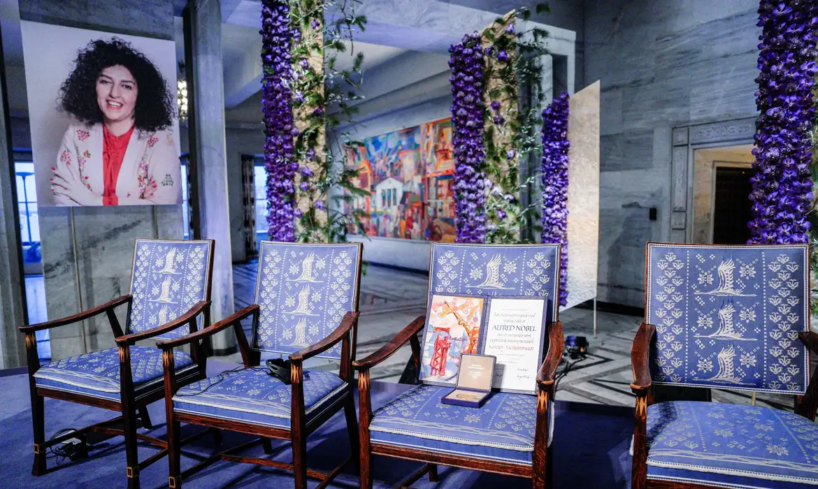 Ativista iraniana ganhadora do Nobel da Paz é presa em Teerã