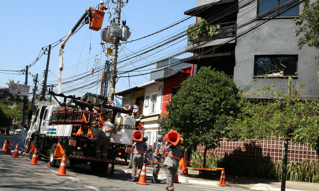 Enel diz que fornecimento de energia deve ser nomalizado até amanhã