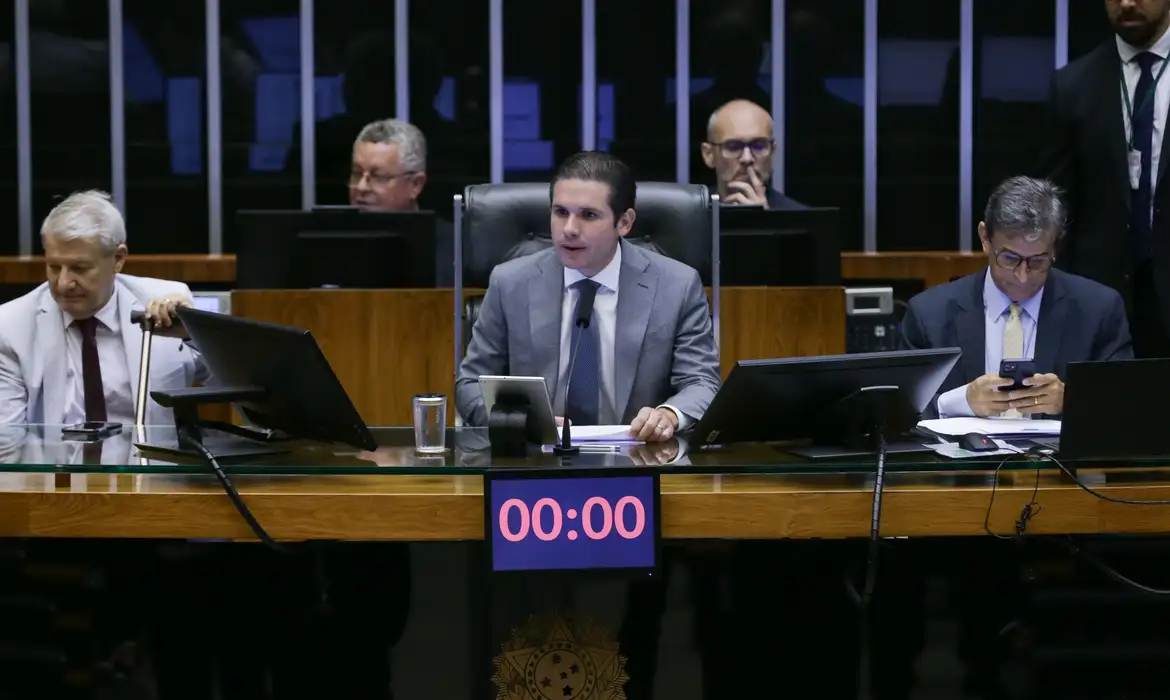 Câmara aprova texto para regulamentar pontos da reforma tributária