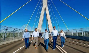 Lula inaugura ponte em Foz do Iguaçu e critica quem constrói “muros”