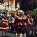 Parada das Luzes reúne famílias e ilumina ruas do Centro de Mogi 