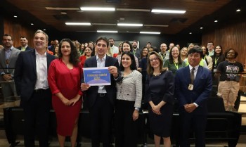 Campanha em aeroportos combate violência contra mulher