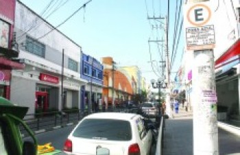 Ferraz reabre licitação para administrar vagas de Zona Azul