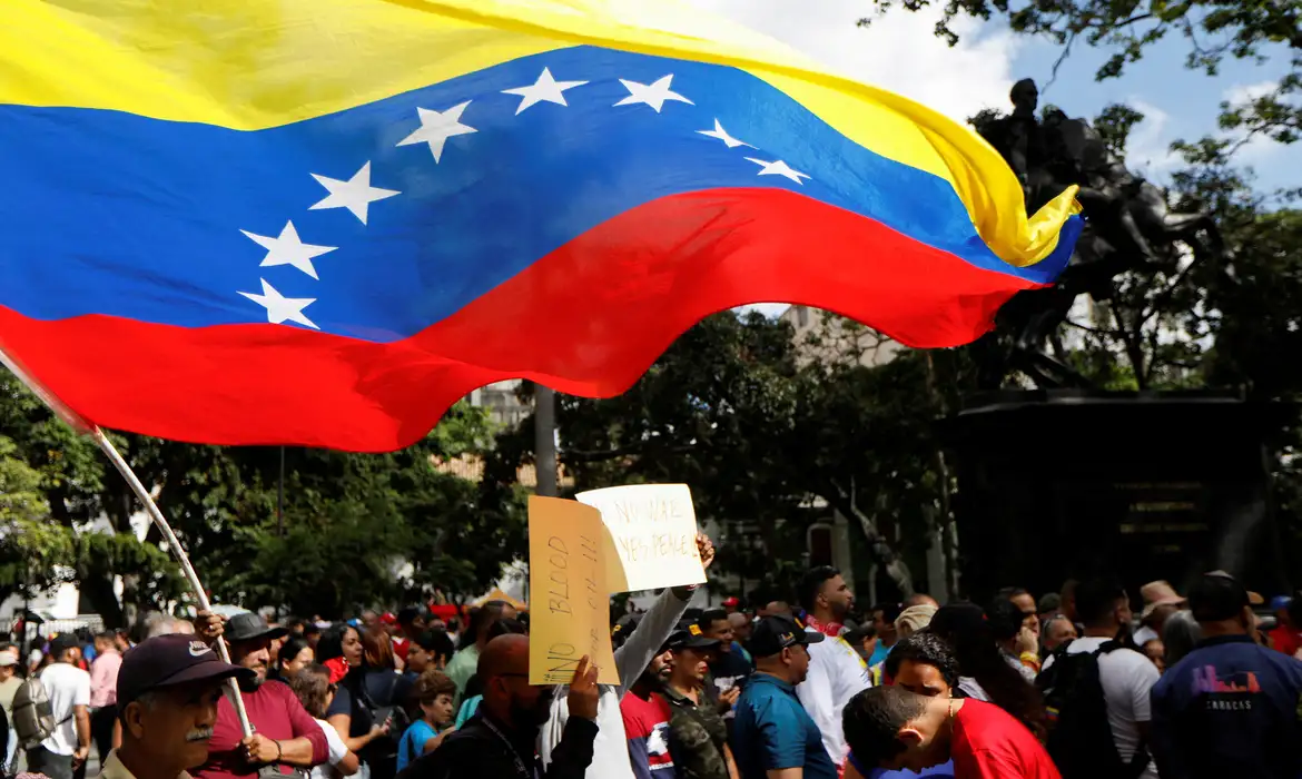 Venezuela diz que responderá a Trinidad e Tobago sobre possível ataque