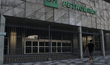 Federações se dividem sobre futuro da greve na Petrobras