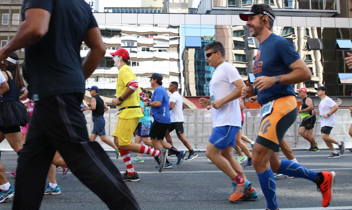 Caminhos da Reportagem celebra centenário da Corrida de São Silvestre