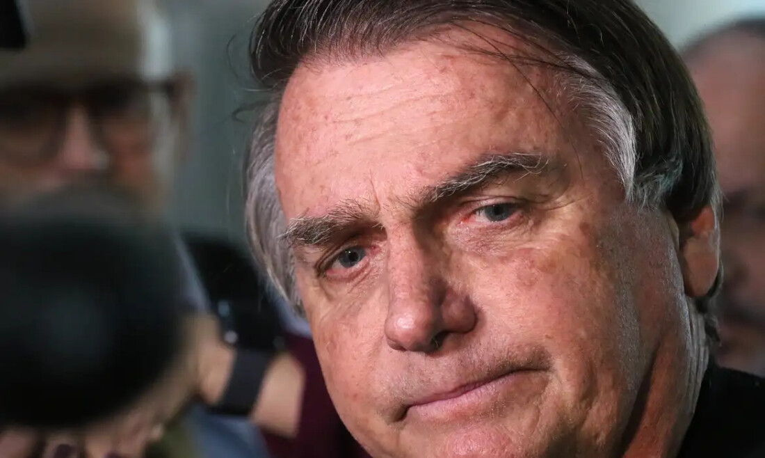 Termina cirurgia de Bolsonaro para bloquear nervo do diafragma