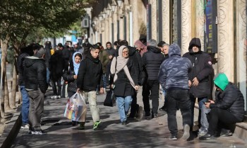 Protestos se espalham por universidades do Irã; governo propõe diálogo