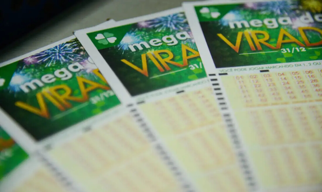 Caixa sorteia em instantes as seis dezenas da Mega da Virada
