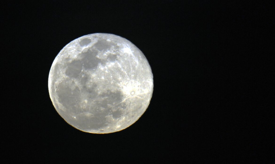 Primeira Superlua de 2026 pode ser vista neste sábado (03)