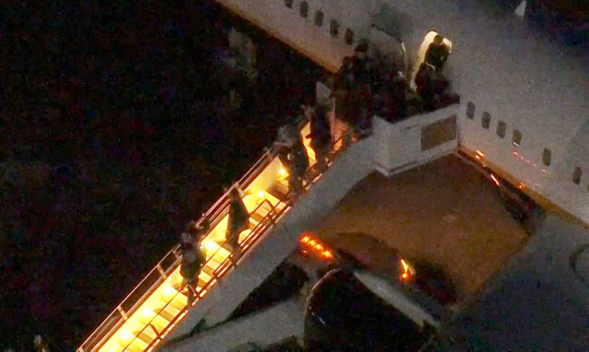 Imagens mostram desembarque de Nicolás Maduro nos EUA