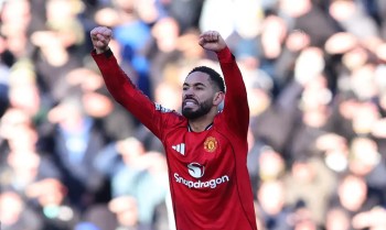 Matheus Cunha arranca empate do Manchester United com Leeds em 1 a 1