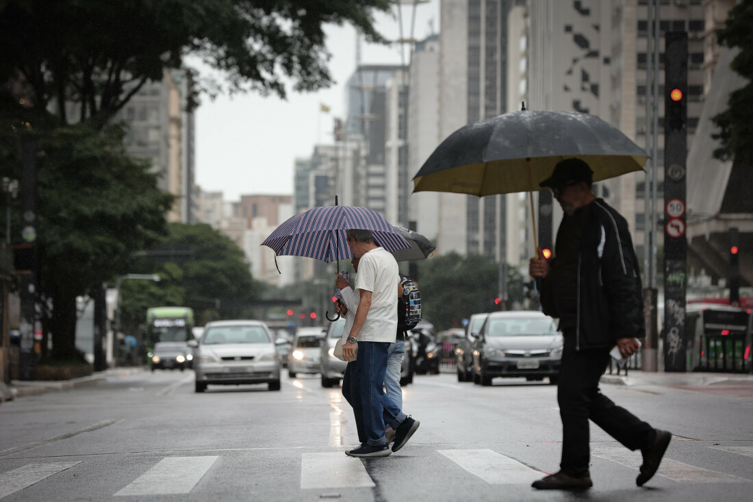 Defesa Civil aponta dias de calor e pancadas isoladas de chuva entre terça e quinta
