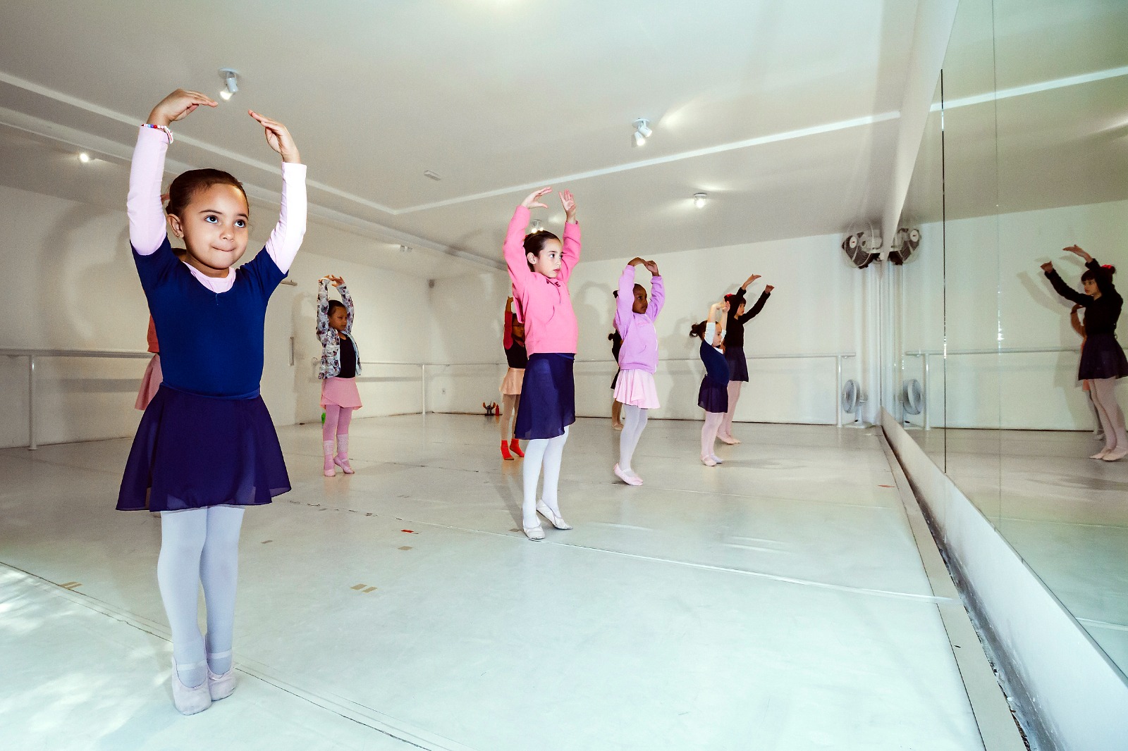 Pequenos Cisnes abre inscrições para novas turmas de formação gratuita em dança